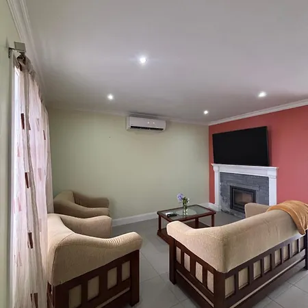 Вилла Casa Da Ribeira - Azores *